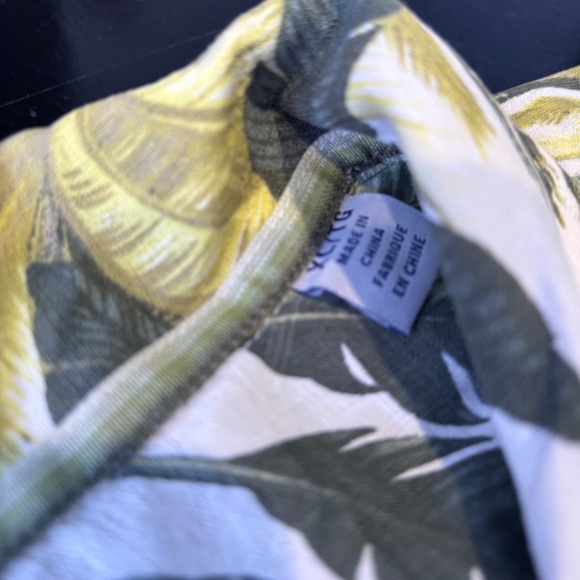 Tommy Bahama Men's Aloha Shirt Size XL - Picture 3 of 6